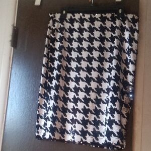 INC International Concepts Black and White Houndstooth Pencil Skirt
